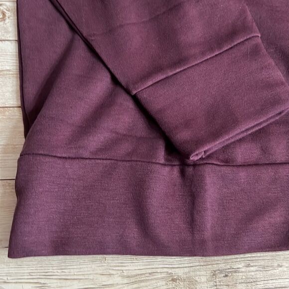 NWT EDDIE BAUER Women’s Sweatshirt Large Ultrasoft Crewneck Soft Stretch Purple - Picture 6 of 9